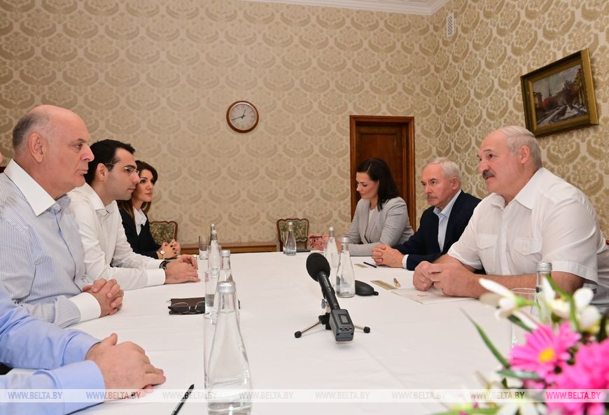 Александр Лукашенко провел встречу с Асланом Бжания 
