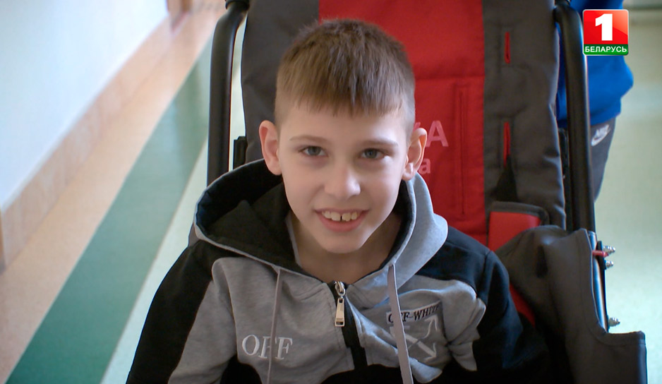 Талай: Один из ребятишек Донбасса, которому я подарил электроколяску, наконец-таки пошел