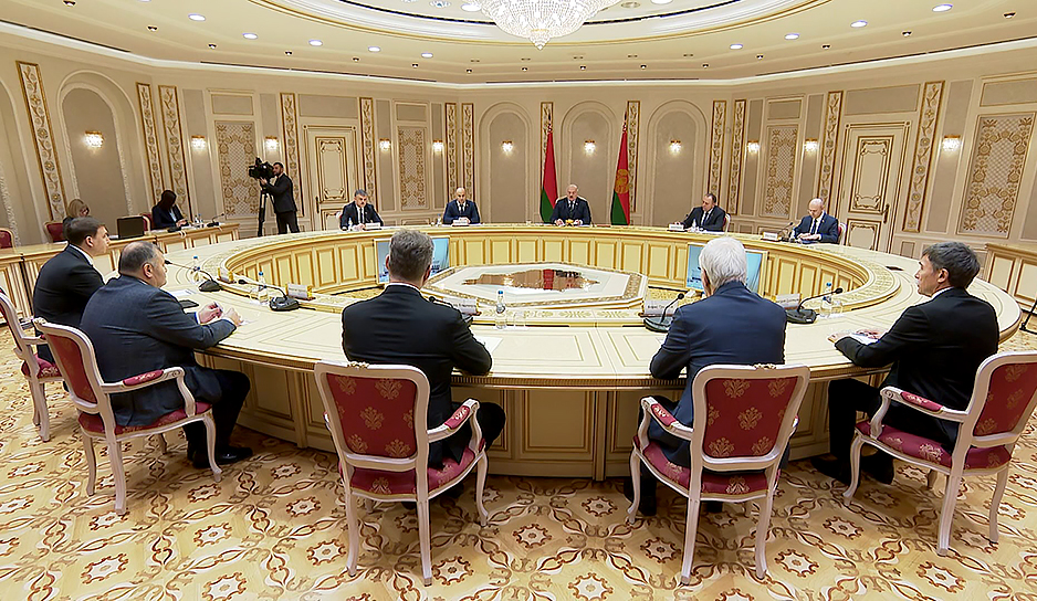 Большие планы сотрудничества Беларуси и Ставропольского края обсудили во Дворце Независимости