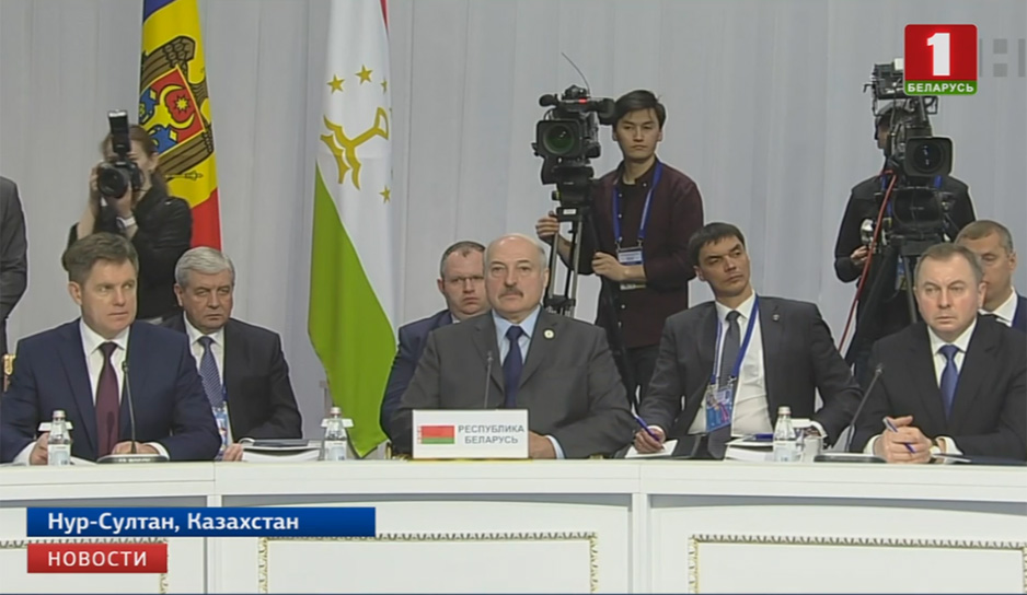 Президент Беларуси принял участие в заседании Высшего Евразийского экономического совета