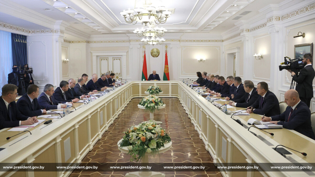 Совещание с руководством Совмина и главами регионов Беларуси прошло во Дворце Независимости