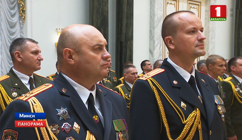 Во Дворце Независимости элита силового блока Беларуси принимала поздравления Александра Лукашенко.jpg