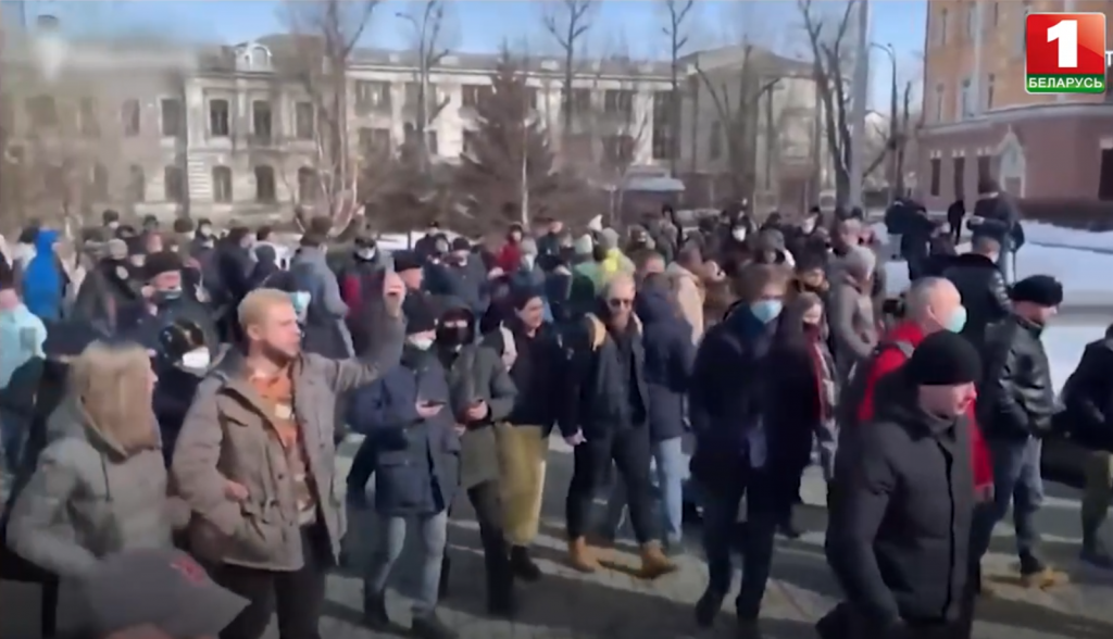 Лозунг "Нет войне" в сегодняшних реалиях на улицах России 