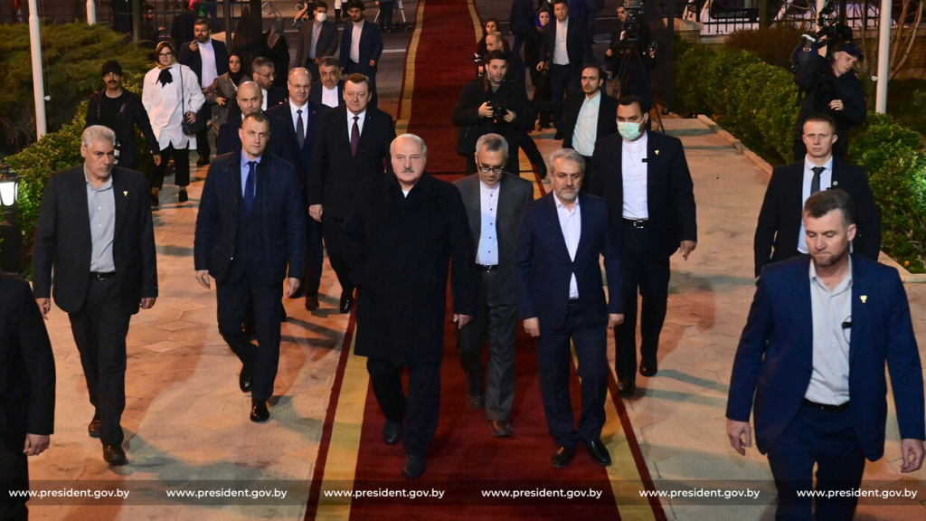 Александр Лукашенко направился в Иран - на чем будут расставлены основные акценты