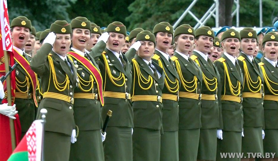 Парад войск Минского гарнизона