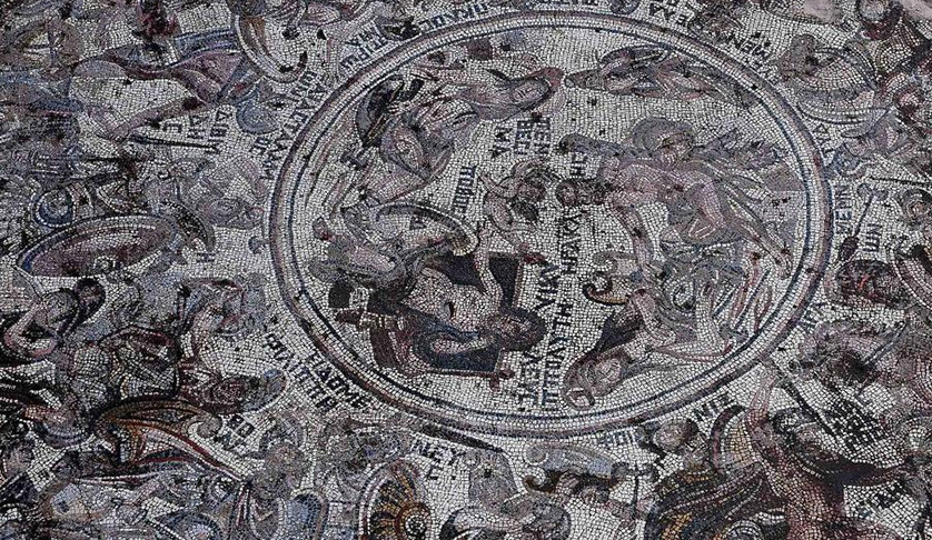 Редкое мозаичное панно IV века обнаружили археологи в Сирии 