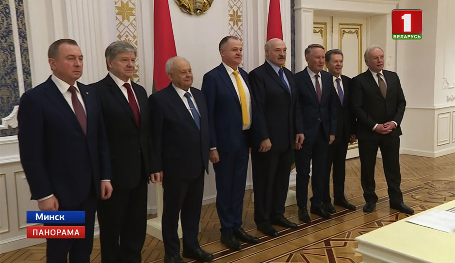 Александр Лукашенко с белорусскими дипломатами