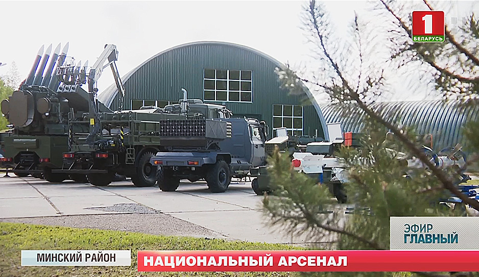 В пятницу Александр Лукашенко посетил опытно-испытательный участок в Мачулищах.jpg