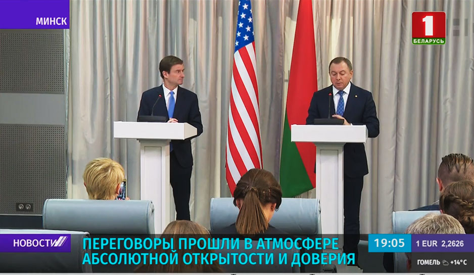 Президент Беларуси провел встречу с заместителем госсекретаря США по политическим вопросам