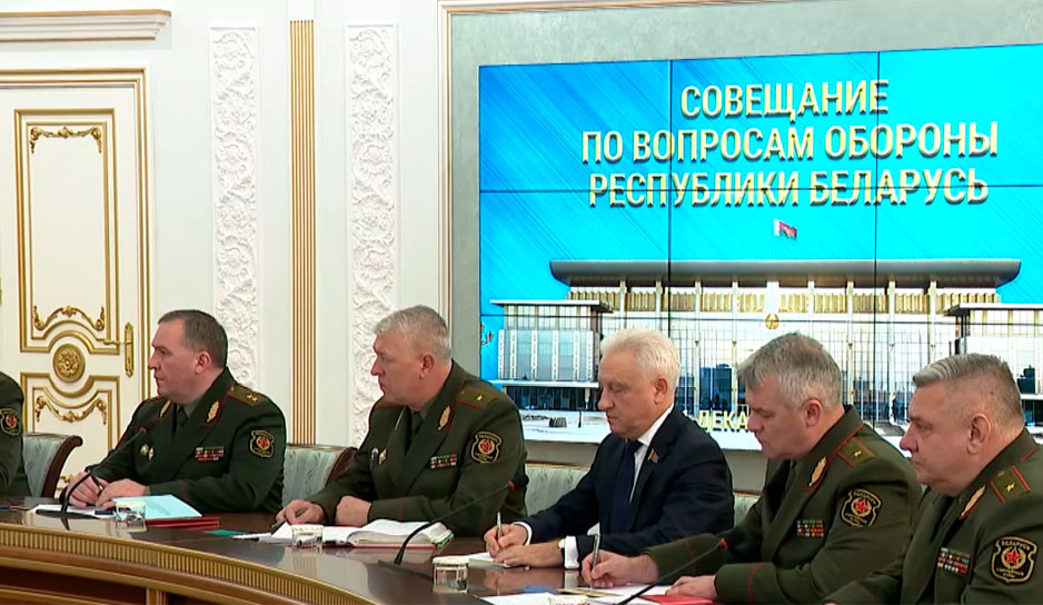 Хренин: Задача Вооруженных сил - не допустить агрессии и войны на территории Беларуси