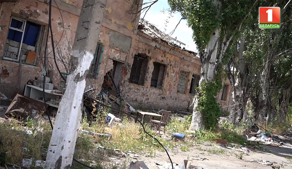"В каждом доме мины и гранаты". Бывший мэр Мариуполя отправил свой город на смерть