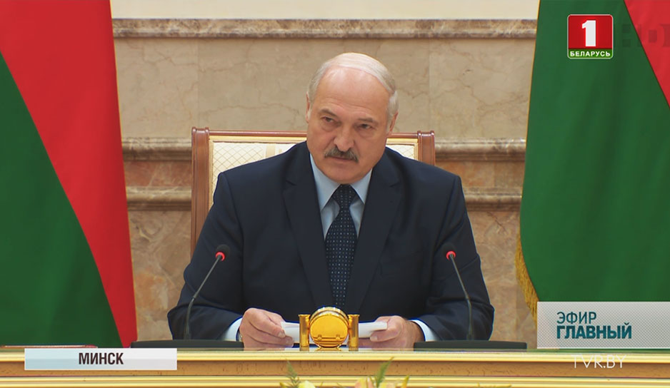 Президент Беларуси провел совещание с силовым блоком страны