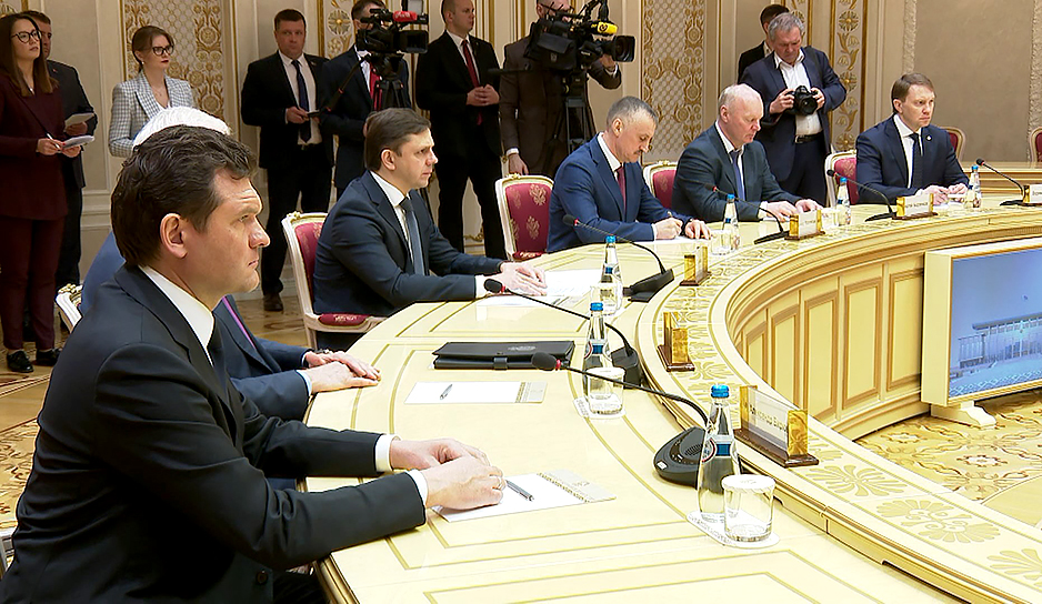 Президент Беларуси - губернатору Орловской области: Года за три мы можем выйти на полмиллиарда долларов товарооборота