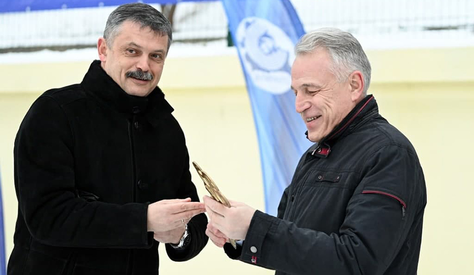 На фото: министр спорта и туризма Сергей Ковальчук, председатель ФПБ Михаил Орда