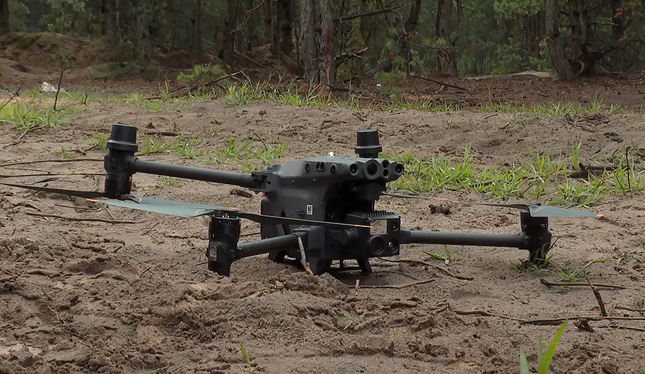 Как дроны спасают жизни бойцов на фронте и почему так важно государству взять на контроль квадрокоптеры