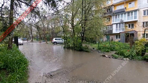 На Крым обрушились ливни с грозами, а в Италии град повредил посевы