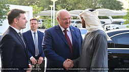 Александр Лукашенко в Абу-Даби провел встречу с Президентом ОАЭ