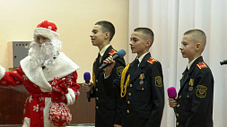 Воспитанники Минского суворовского училища навестили ветеранов 