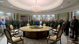 Представители военно-технического факультета БНТУ побывали на экскурсии во Дворце Независимости