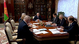 Президент поручил обеспечить поддержку в переходный для белорусского парламента период 