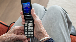 Десять пенсионеров в Минске передали деньги курьеру телефонных мошенников