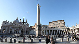 Похороны почетного Папы Римского Бенедикта XVI собрали тысячи людей в Ватикане
