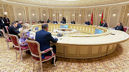 От исторической памяти до экономического сотрудничества. Лукашенко провел встречу с главой Мордовии