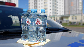 Чтобы помочь автолюбителям в жару, ГАИ Минска организует аквапатрули 