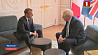 Премьер Британии закинул ногу на стол во время встречи с лидером Франции
