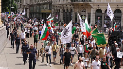 Болгары требуют отставки проамериканского правительства 
