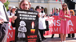 Польша призвала Зеленского извиниться за Волынскую резню