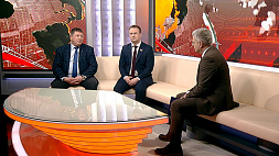 Политолог Алексей Беляев и депутат  Сергей Клишевич обсуждают тезисы Послания