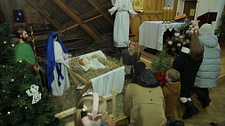 Католики всего мира отмечают Рождество Христово. Во всех костелах проходят праздничные богослужения