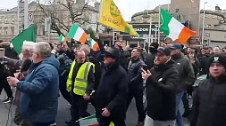 Акция протеста против миграционной политики властей охватила Дублин