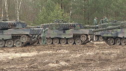 Гусеничная машина переехала двух солдат во время учений НАТО в Польше 