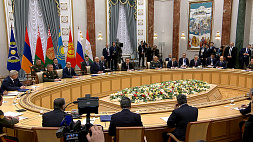 ОДКБ надо быть сильнее и сплоченнее - Лукашенко