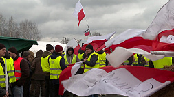 Гнев фермеров не утихает в Европе: акция протеста вспыхнула в Испании, польские аграрии блокируют КПП на границе с Украиной