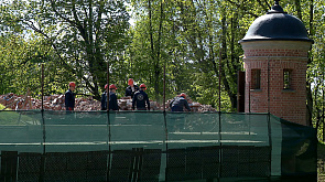 Три студотряда помогают строителям в реставрации западного бастиона Несвижского дворцово-паркового комплекса