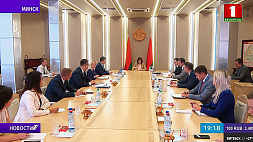 Н. Кочанова  встретилась с членами президиума Молодежного парламента