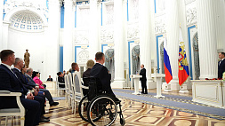 Президент России вручил Талаю орден Дружбы