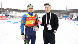 Антон Смольский завоевал бронзу на Кубке Содружества по биатлону в Мурманске