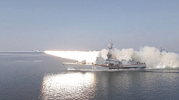 Экипажи ракетных катеров Тихоокеанского флота ВМФ России провели учебные стрельбы в Японском море