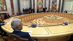 Александр Лукашенко провел встречу с членами Совета Парламентской ассамблеи ОДКБ 