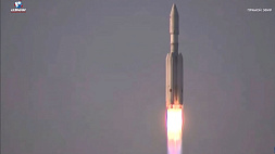 Ракета тяжелого класса "Ангара-А5" впервые стартовала с космодрома Восточный 