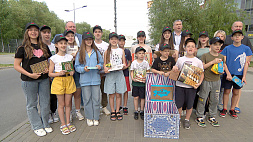 В Международный день защиты детей ребятам из Донецка вручили подарки от Президента Беларуси