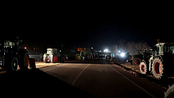 В Испании фермеры перекрыли магистрали, ведущие во Францию