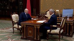 Белорусскому парламенту нужно сосредоточиться на обновленной Конституции - Лукашенко