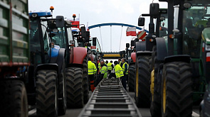 Польские фермеры блокируют грузовое движение на границе с Украиной, жители приграничной Гайновки недовольны буферной зоной