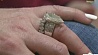 В США муж нечаянно выбросил обручальное кольцо жены за $400 тысяч