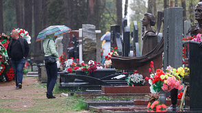 ФОТОФАКТ: Радуница на Восточном кладбище Минска